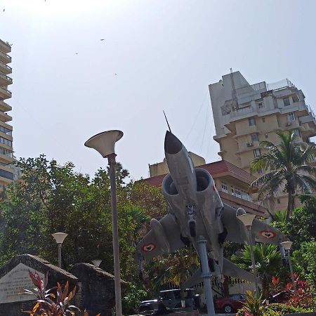 Cozy Private Ac Studio By The Sea Bandstand Bandra W Mumbai Nr Taj Lands End Apartment Exterior photo