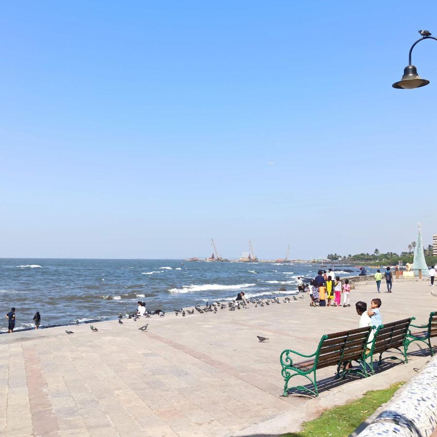 Cozy Private Ac Studio By The Sea Bandstand Bandra W Mumbai Nr Taj Lands End Apartment Exterior photo